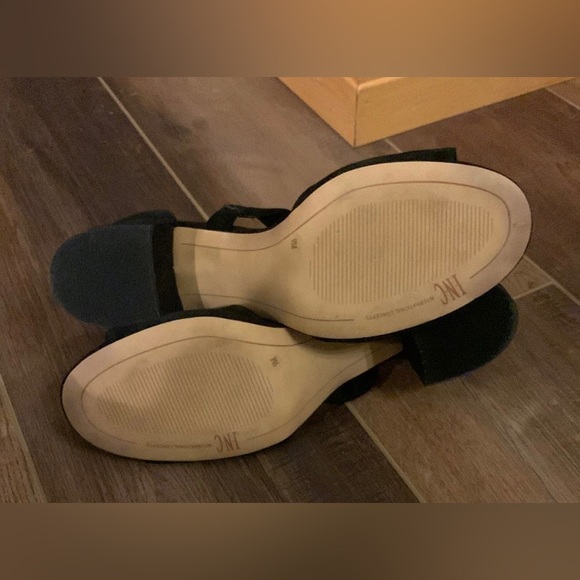 Black Heels - Picture 5 of 5